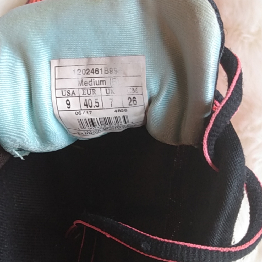 Brooks Ghost 10 Snickers - image 2